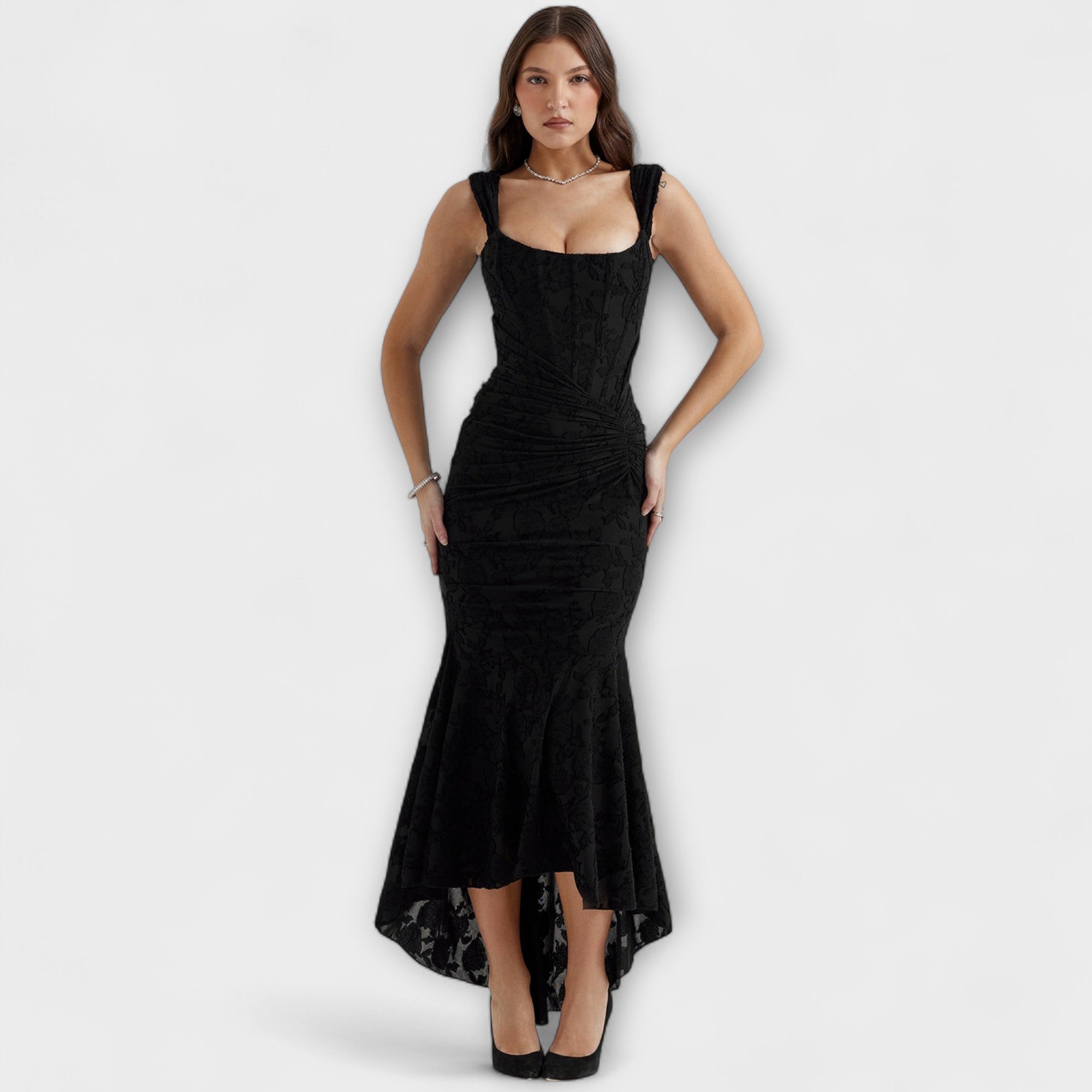 Renske - Long dress with an elegant and sophisticated bodice