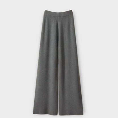 Olivia Chic Three-Piece Set